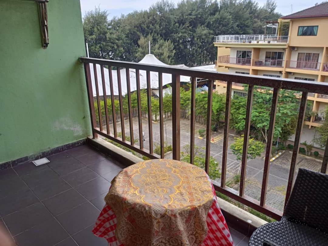 Zous Homestay Banting  Exteriör bild